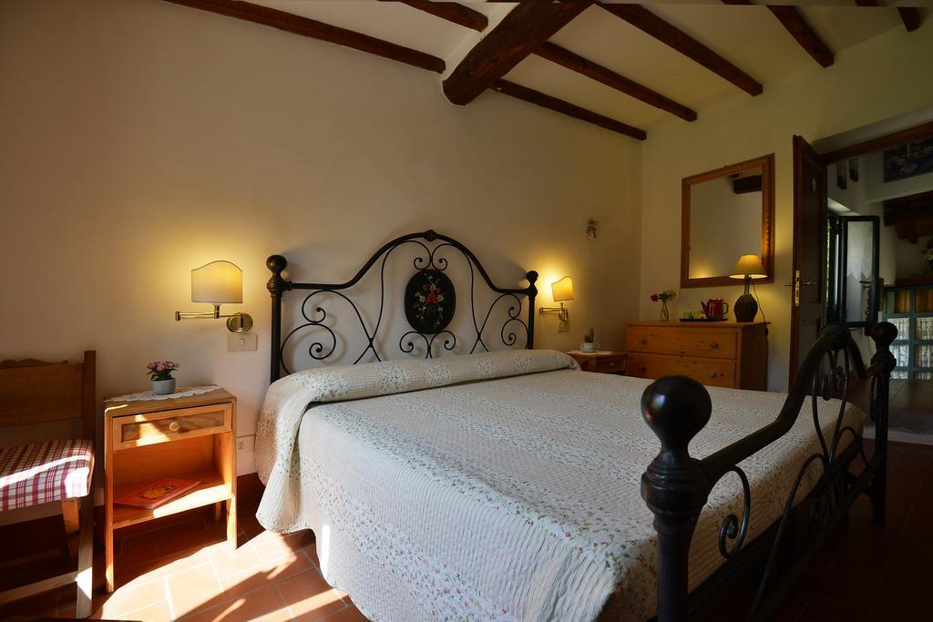 La Fiaba Guest House คาสเตลลินาอินเคียนติ ภายนอก รูปภาพ