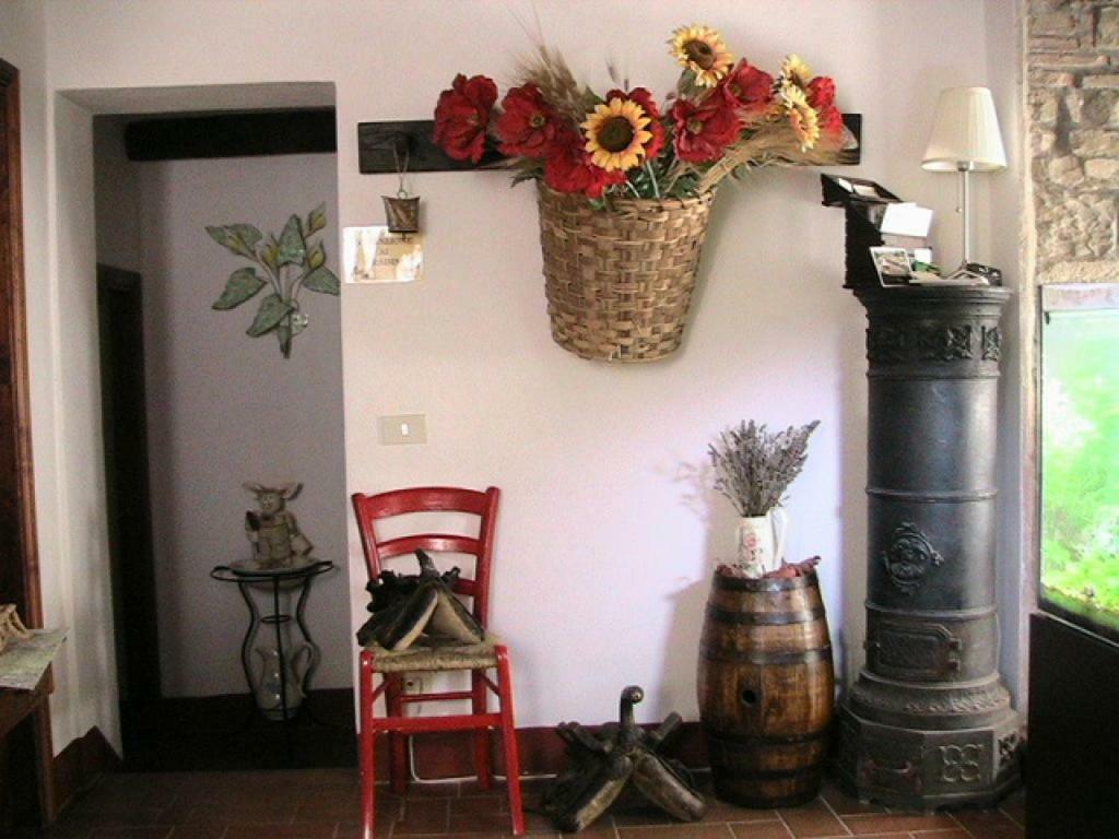 La Fiaba Guest House คาสเตลลินาอินเคียนติ ภายนอก รูปภาพ