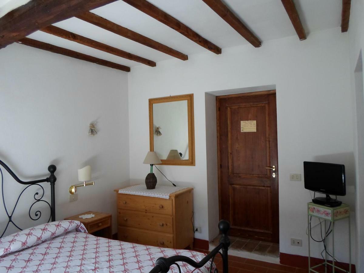 La Fiaba Guest House คาสเตลลินาอินเคียนติ ภายนอก รูปภาพ